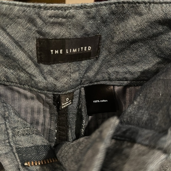 The Limited chambray shorts size 0 - Picture 2 of 3